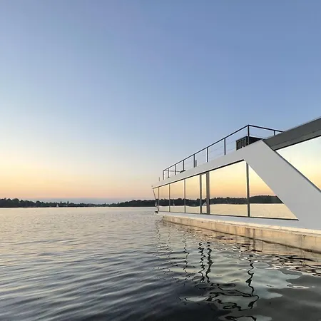 Aqva The Exclusive Water Loft In Tekne