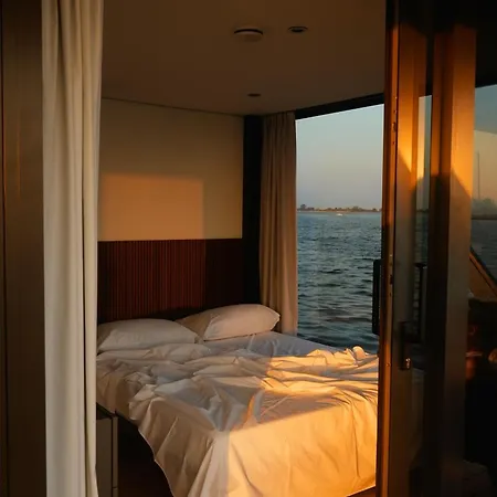 Tekne Aqva The Exclusive Water Loft In *
