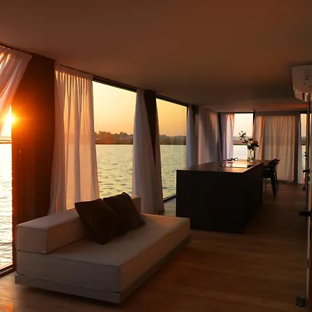 Tekne Aqva The Exclusive Water Loft In *