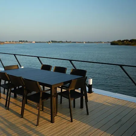 Aqva The Exclusive Water Loft In * Venedik