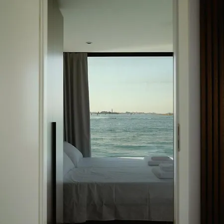 Aqva The Exclusive Water Loft In *